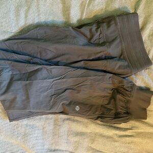 Lululemon sage green dance studio joggers size 8